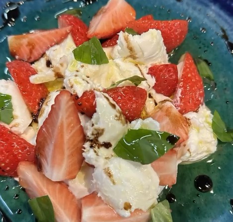 ピットーレ岩原本店　目の前に広がるゲレンデ